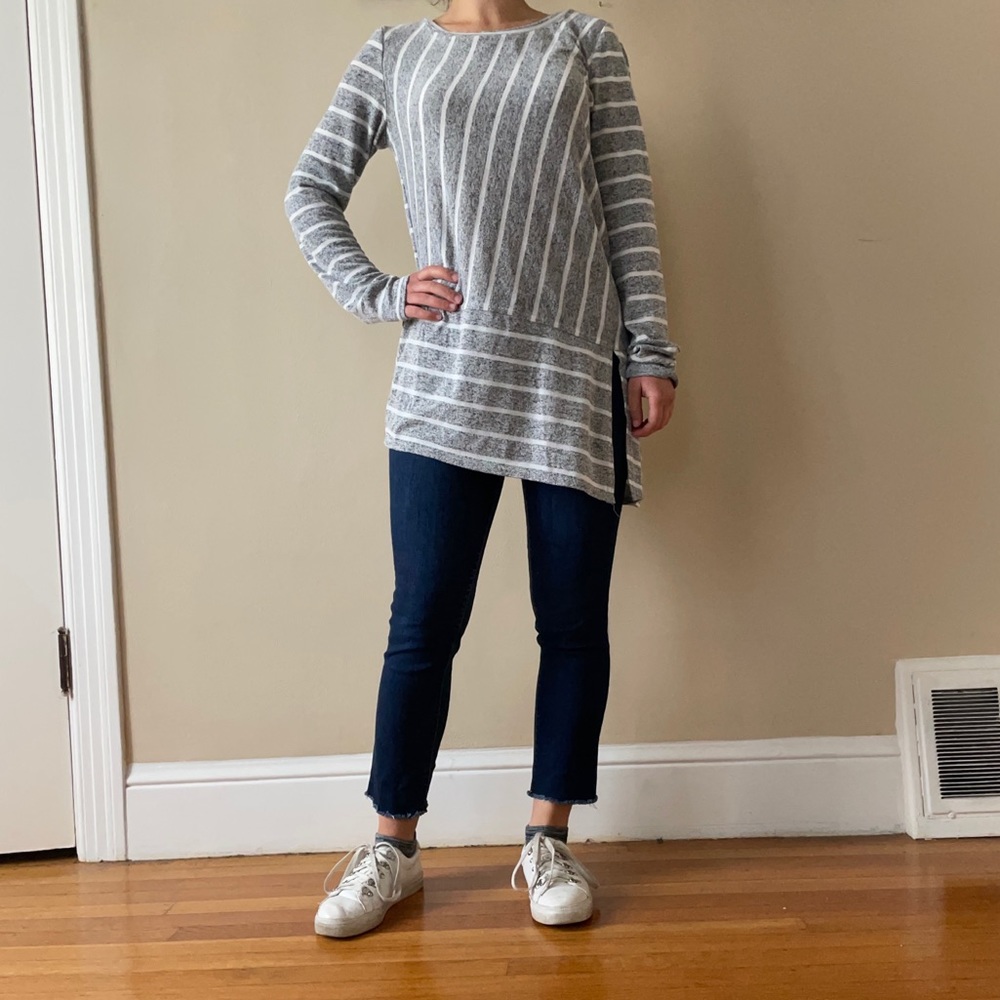 Maurices gray/white striped asymmetric long sleeve